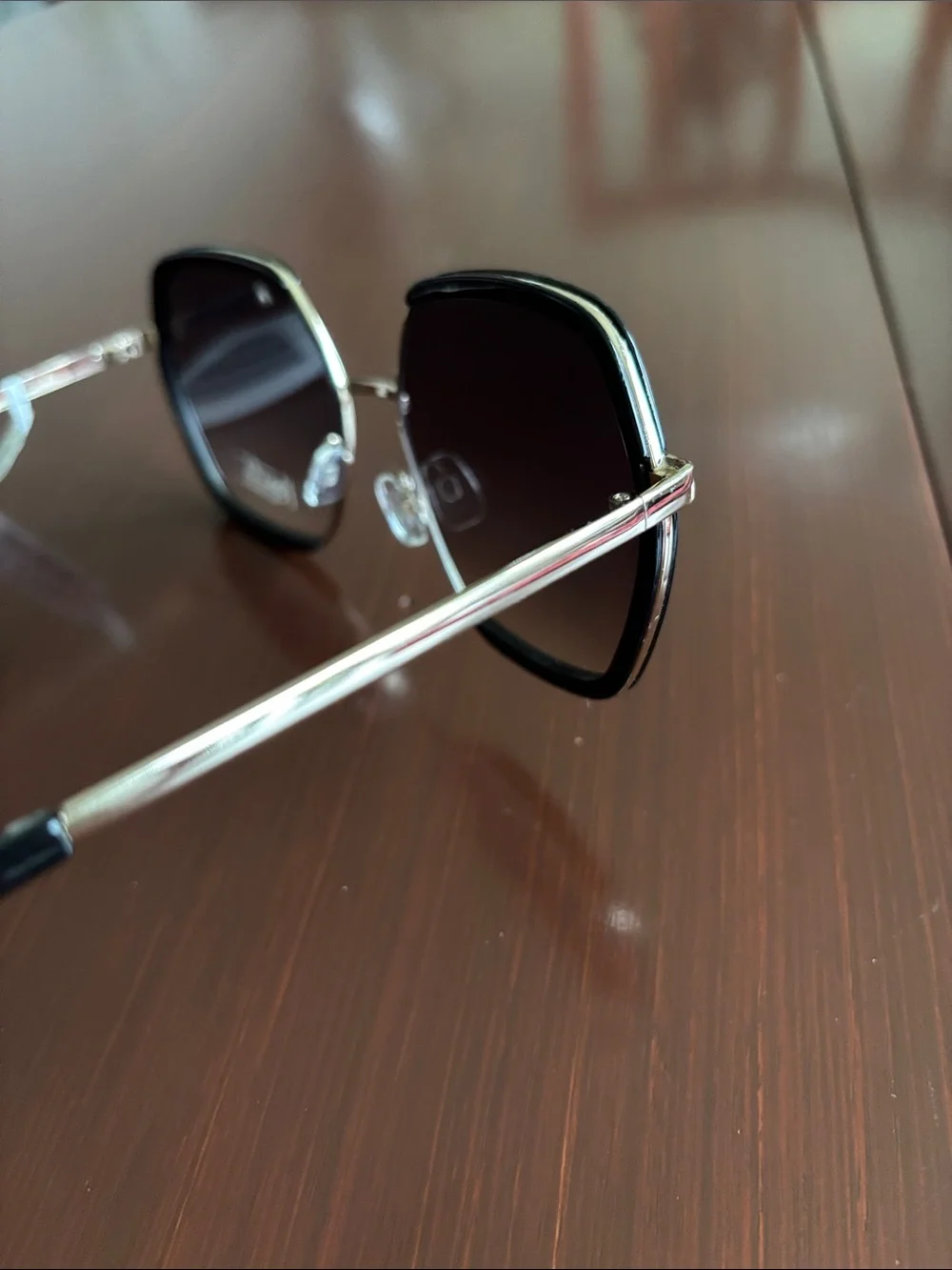 Nanette Lepore Gold Metal & black hexagonal frame/gradient,100% UV protection